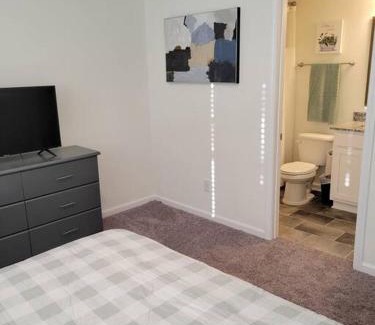 Rosewood Apartment | SC 3755 New 2 bedroom Townhouse Ft Jackson & USC