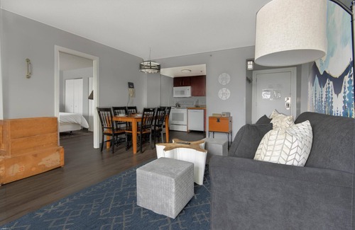 Snowshoe Condo | SC 5405: Snowfall Sanctuary | Fireplace Glow & Near the Lifts