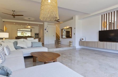 Marbella Ski Chalet | SC12.Exclusive luxury townhouse in Terrazas de Santa Clara Golf.