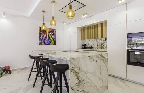 Marbella Ski Chalet | SC8. Exclusive Luxury Townhouse for Holiday Rentals.