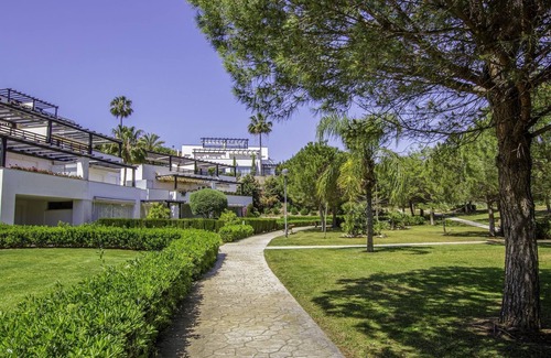 Marbella Ski Chalet | SC8. Exclusive Luxury Townhouse for Holiday Rentals.