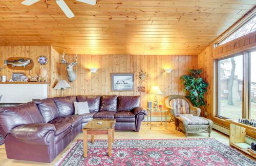 Crosslake House | Scenic Cabin with Private Beach in Crosslake!