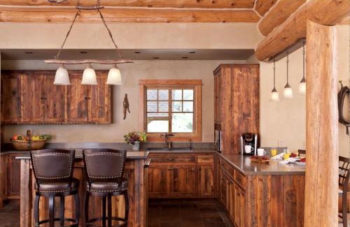 Cameron House | Scenic Creekside Lodge with Decks and Madison River Access near Yellowstone, Ennis Montana