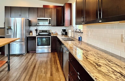 Manson House | Scenic Pet-Friendly Retreat: 7BR, Dock, Hot Tub, Between Chelan-Manson