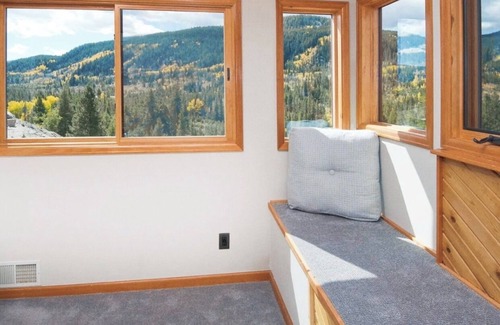Red Cliff House | Scenic Solar Powered 4-bedroom Mountain Home Near Vail