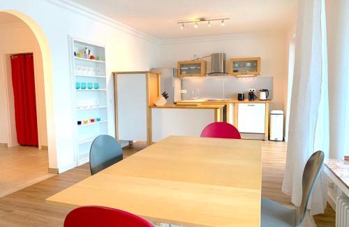 Brueck Apartment | Schöne 3-Zimmer-Wohnung in Köln-Brück mit eigenem Parkplatz