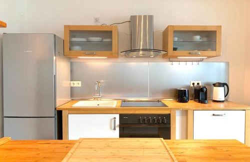 Brueck Apartment | Schöne 3-Zimmer-Wohnung in Köln-Brück mit eigenem Parkplatz