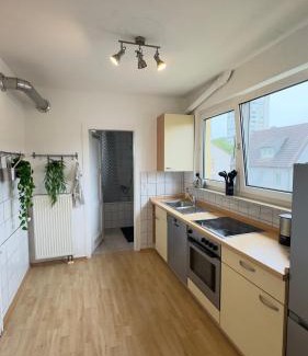 Hofherrnweiler Apartment | schöne 3 Zimmerwohnung Altbau, hochschulnah, free parking