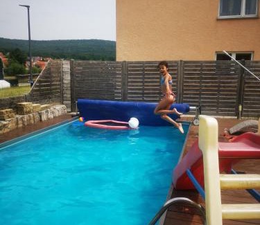 Kirchehrenbach Apartment | Schöne Ferienwohnung unterhalb des Warlberla