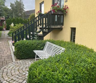 Hainichen Apartment | Schöne Ferienwohnung im Grünen