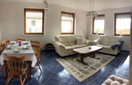 Kethely House | schönes Ferienhaus 7 km vom Balaton