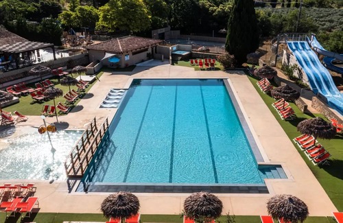 Lourmarin Apartment | Schlafzimmer Doppelbett 2 Personen