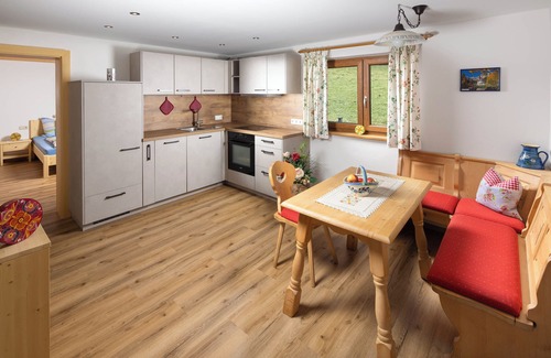 Ramsau bei Berchtesgaden Apartment | Schmuckenstein vacation apartment, 1-2 persons, 52 sqm, winter garden, balcony, W-LAN