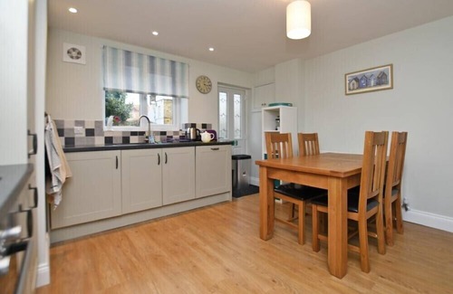 Alnmouth Cottage | SCHOONER COURT NO2, pet friendly, country holiday cottage in Alnmouth