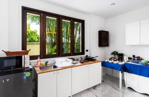 Su Thep Villa | Sclass 2 Luxe Pools Villa & Breakfast , city area