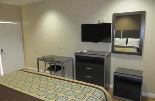 Baytown Hotel | Scottish Inn & Suites Baytown