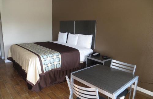 Baytown Hotel | Scottish Inn & Suites Baytown