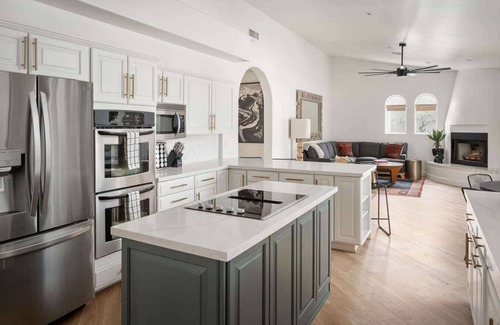 Cactus Acres House | Scottsdale Paradise: Modern Luxe w/Pool & Putt