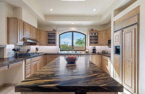 North Scottsdale House | Scottsdale Ranch House+Pool+HotTub on 5 acres Sleeps 8