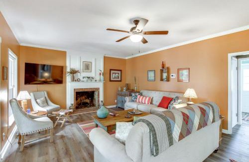 Ashford House | Screened Porch Peaceful Country Escape in Ashford
