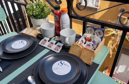 Historical Center Apartment | Scugnizzo Apartment SMART