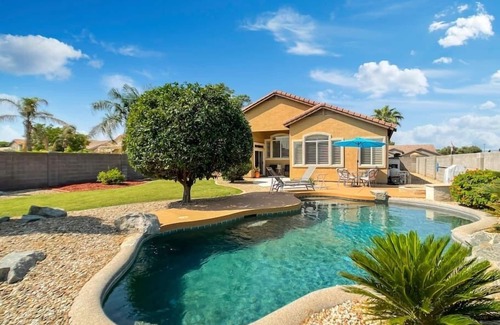 Greenfield Lakes House | SDGL - Gilbert on the Green - well-appointed home