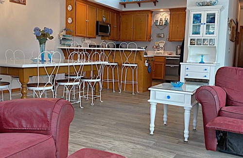 Seabright House | Sea Angel Open Since 2006-Ocean Views-Steps to Seabright Beach-4 Night Minimum