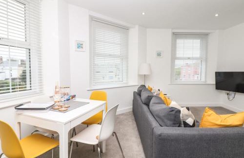 Teignmouth Apartment | Sea Aster