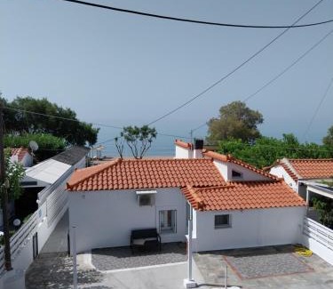 Kampos Marathokampou Apartment | Sea balcony