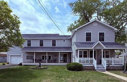 Villas House | Sea Breeze By The Bay- Pet Friendly!