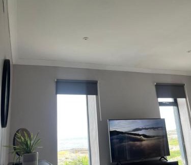 Lettermullan Apartment | Sea breeze house