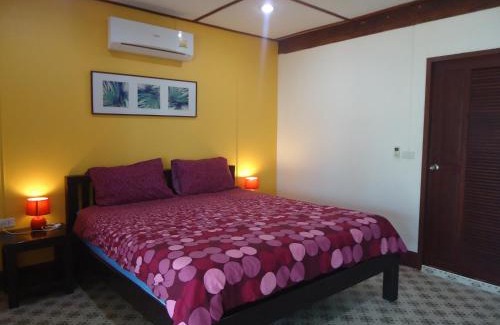 Khanom Hotel | Sea Breeze House, Naiplao Beach