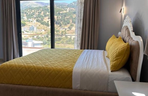 Himare Apartment | Sea Breeze Suites