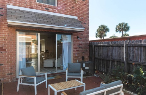 Indian Harbour Beach House | Sea Breeze Hideaway