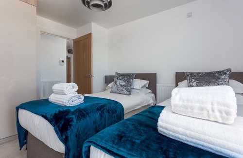 Bournemouth City Centre Apartment | Sea Breeze - with sea views