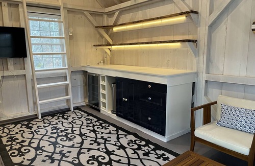 Brewster House | Sea Chalet: 042-B Gorgeous Heated Saltwater Pool, Hot Tub, Gas Fire pit, Game Room