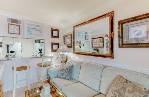 Bethany Beach Condo | Sea Colony 5th-floor ocean-view condo with sauna, pool, hot tub, & basketball