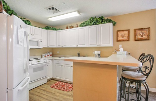 North Forest Beach Condo | Sea Crest 2110 - North Forest Beach - Oceanside 1st Floor Condo -