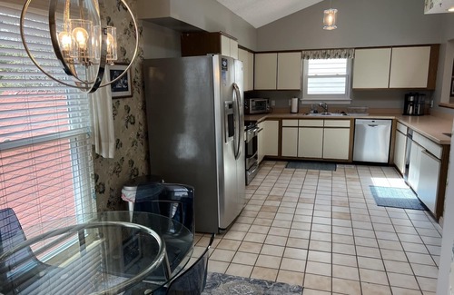 Croatan Beach House | Sea Dream Croatan -4 min walk to Croatan Beach