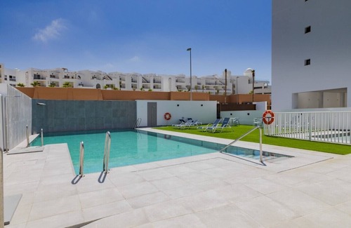 Bolonia Apartment | SEA FRONT APARTMENT