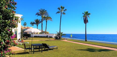 Sitio de Calahonda House | Sea Front Beach House Macarena D