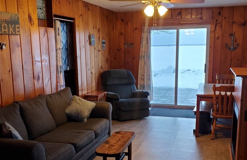 Houghton Lake Cabin | Sea Hag Resort Cabin #1