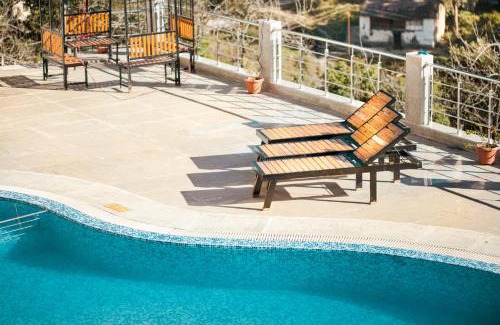Bhimtal Resort | Sea Hawk - Luxury Hill Resort 4 mins from Bhimtal Lake