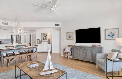 Orange Beach Condo | "Sea La Vie" 🐟 A Pure Salt Property 🐟 Directly on the Beach!