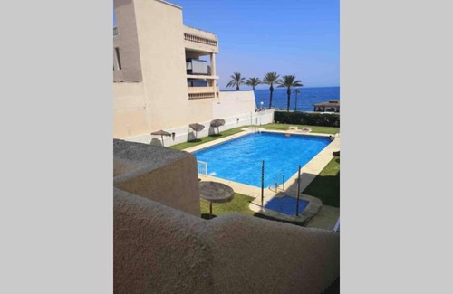 Aguadulce Apartment | Sea Level, Apto sofisticado en primera linea playa