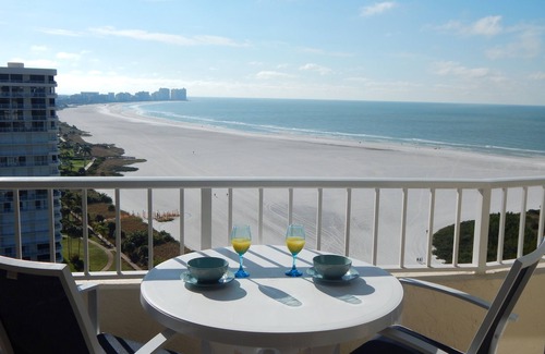 Marco Island Condo | SEA MAR CONDO II - 19th Floor Penthouse South Seas Tower 3