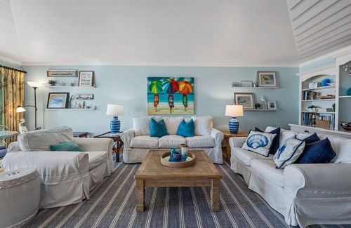 Boca Grande Condo | Sea Oats 111 | 2 bedroom - 2 bath | Beachfront | Pool - Tennis | Sleeps 4