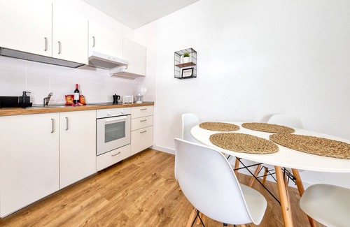 Puerto del Carmen Ski Chalet | Sea of Lava - 2 bedrooms, close to the beach, perfect for families