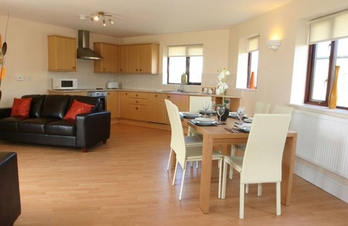 Longrock House | SEA SHORE, pet friendly, country holiday cottage in Marazion