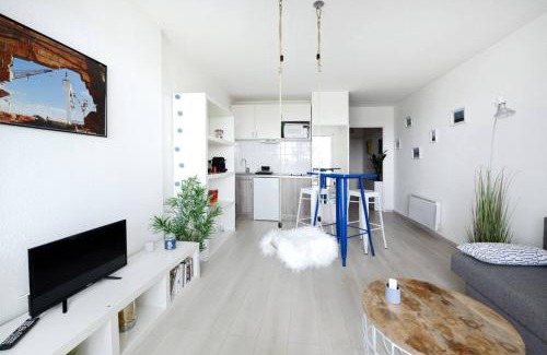 La Ciotat Apartment | Sea Swing and Sun